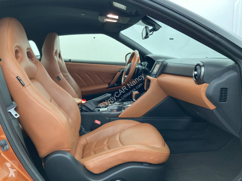 Autoutilitară Nissan GT-R 3.8 V6 570