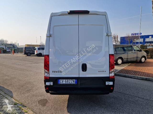 Veicolo commerciale Iveco DAILY 35S16 V passo 4100