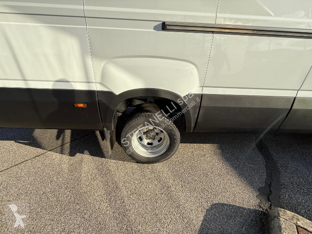 Veicolo commerciale Iveco DAILY 35C16A8 V