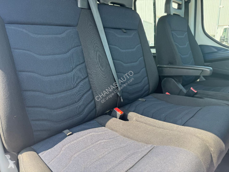 Autoutilitară Iveco 35C18 A8 180CV 3L
