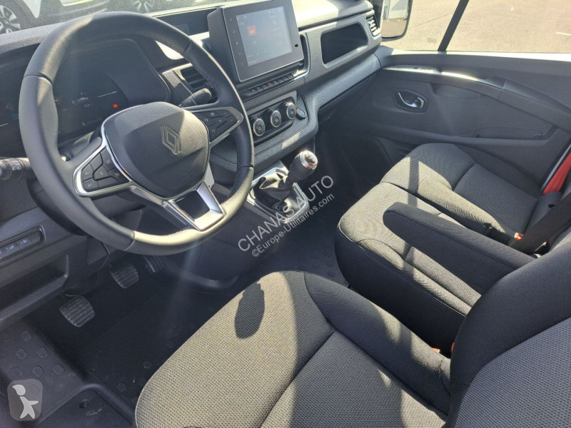 Veicolo commerciale Renault L2H2 3T BLUE DCI...
