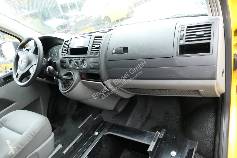 Veicolo commerciale Volkswagen T5 Transporter...