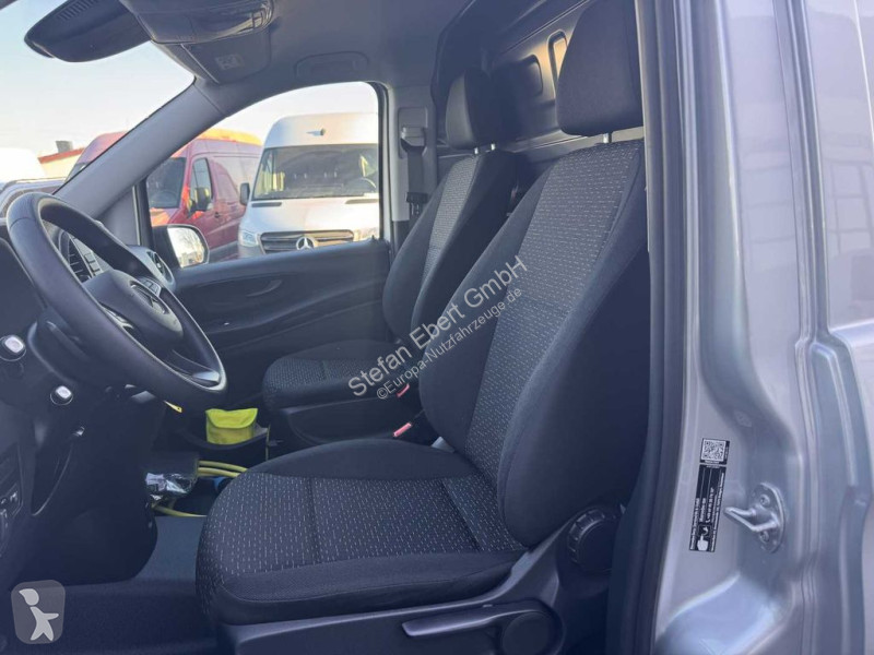 Užitkové vozidlo Mercedes 112 Audio 30...