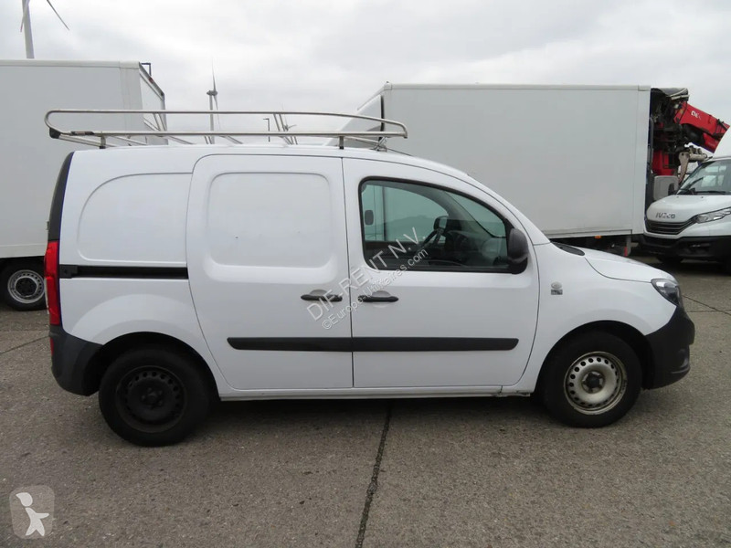 Furgoneta Mercedes 108 CDI , different location...