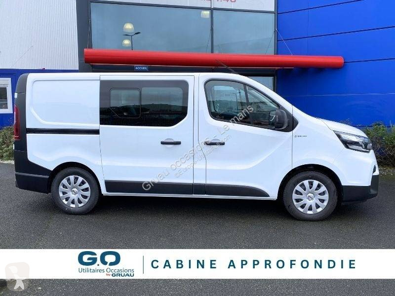 Véhicule utilitaire Nissan