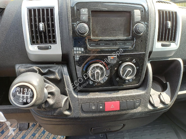Véhicule utilitaire Fiat DUCATO