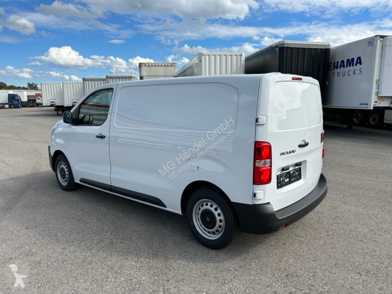Autoutilitară Fiat Scudo  M BlueDHi 120 6-Gang