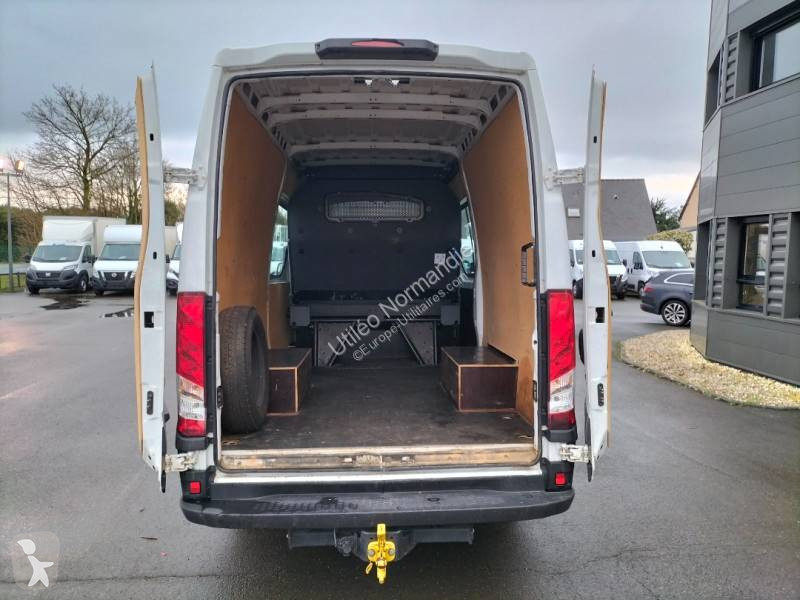 Furgoneta Iveco