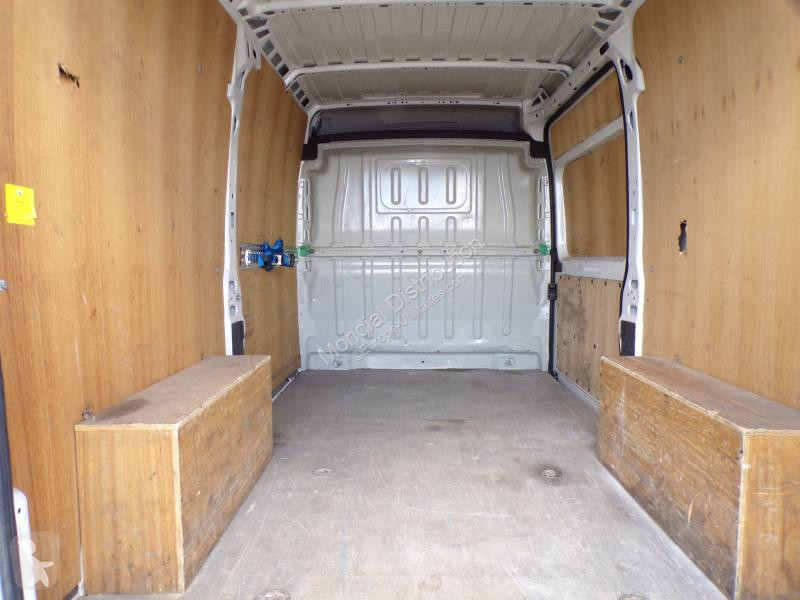 Autoutilitară Citroën 35 L2H2 HDI 130 BUSINESS