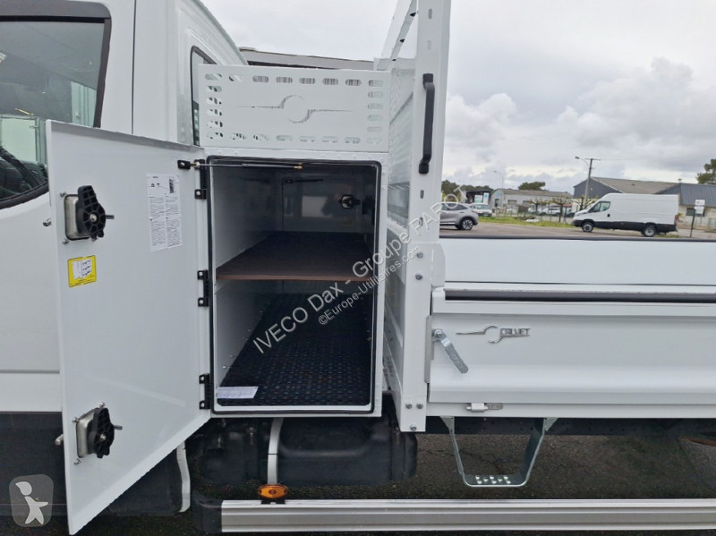 Užitkové vozidlo Iveco 35C16H3.0 empattement 4100