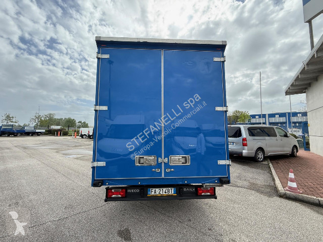 Veicolo commerciale Iveco DAILY 35C16H BOX