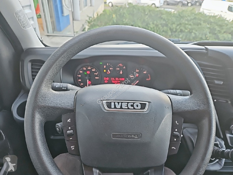 Véhicule utilitaire Iveco 35S14 V13 7 places