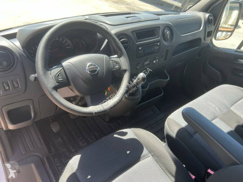 Furgoneta Nissan