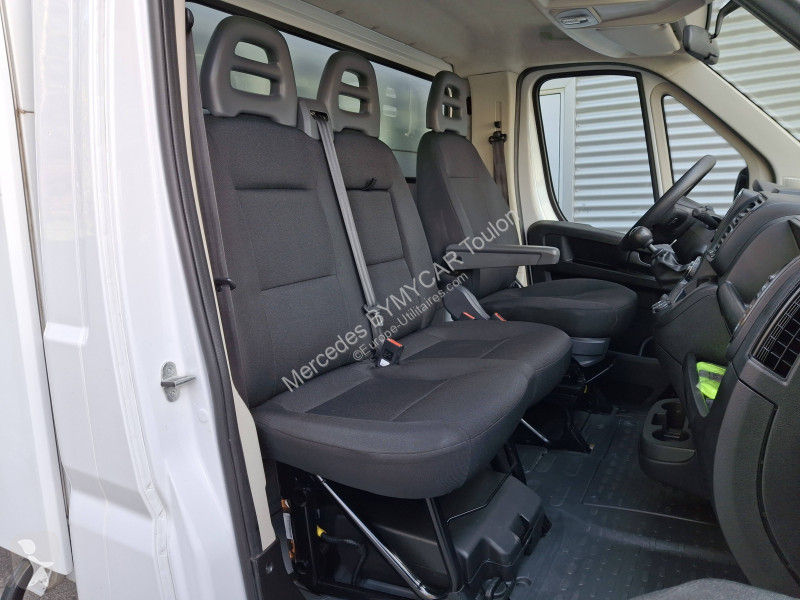 Véhicule utilitaire Fiat DUCATO CC BENNE...