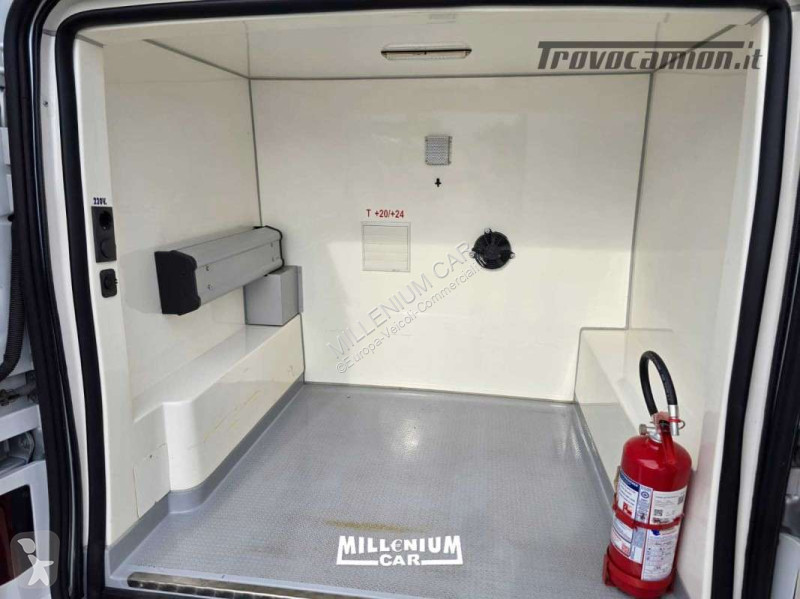Véhicule utilitaire Opel TRASP SANGUE ORGANI...