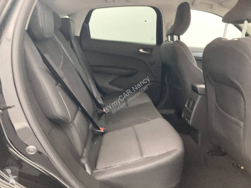 Autoutilitară Renault Arkana mild hybrid 140...