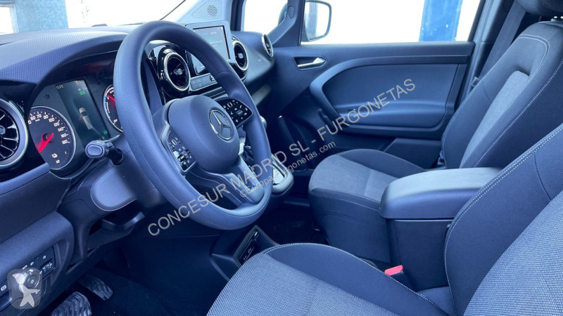 Užitkové vozidlo Mercedes Ecitan Tourer PRO Largo