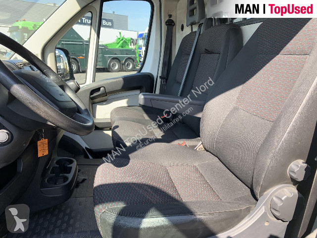 Autoutilitară Peugeot BOXER
