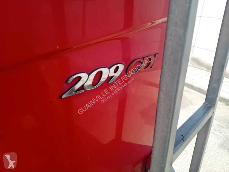 Véhicule utilitaire Mercedes 209 CDI