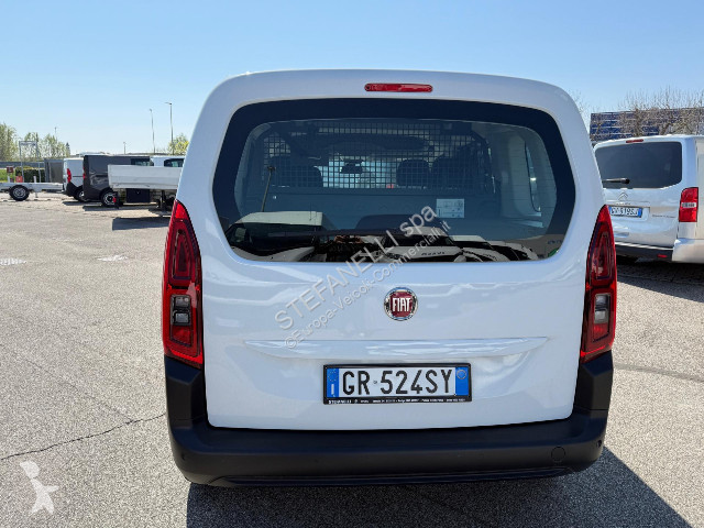 Autoutilitară Fiat Doblo Combi N1 1.5 bluehdi...