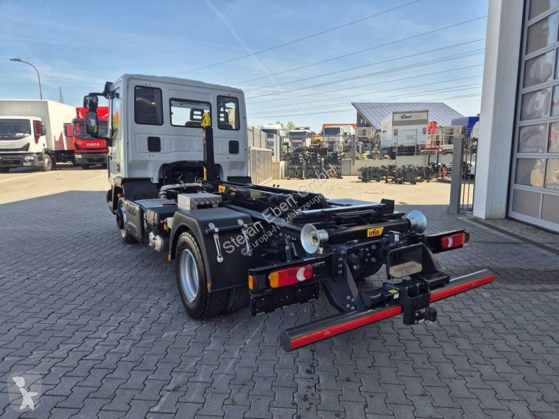 Furgoneta Iveco ML80E21K 4x2 Hyva Abrollkipper,...