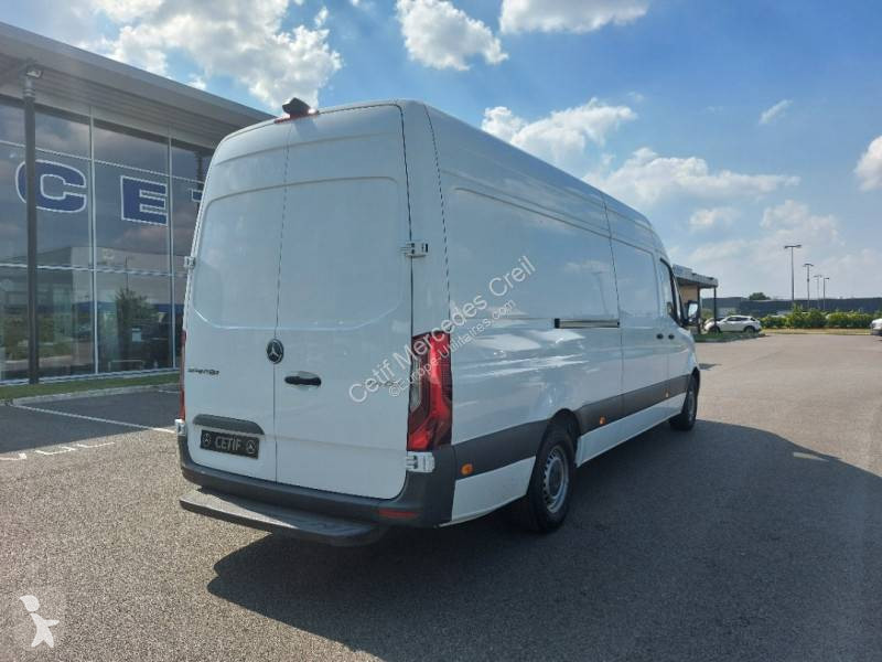 Véhicule utilitaire Mercedes