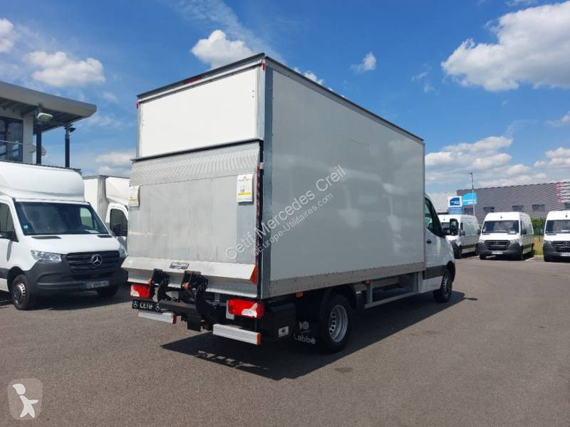 Véhicule utilitaire Mercedes