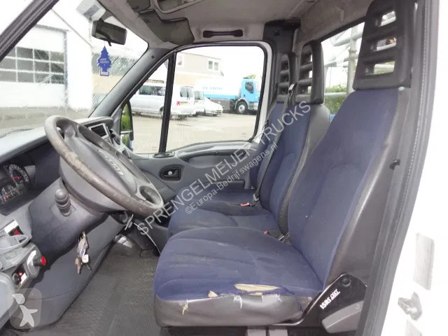 Véhicule utilitaire Iveco 40C15 SKY WORKER...