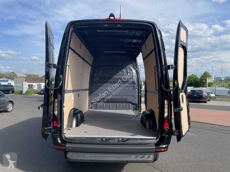 Autoutilitară Mercedes 319 CDI 4x4 3665 Klima...