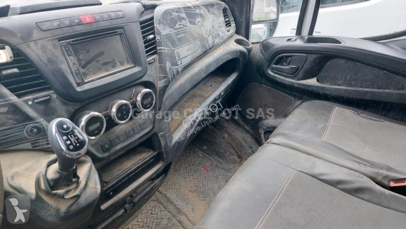 Autoutilitară Iveco 35S21V