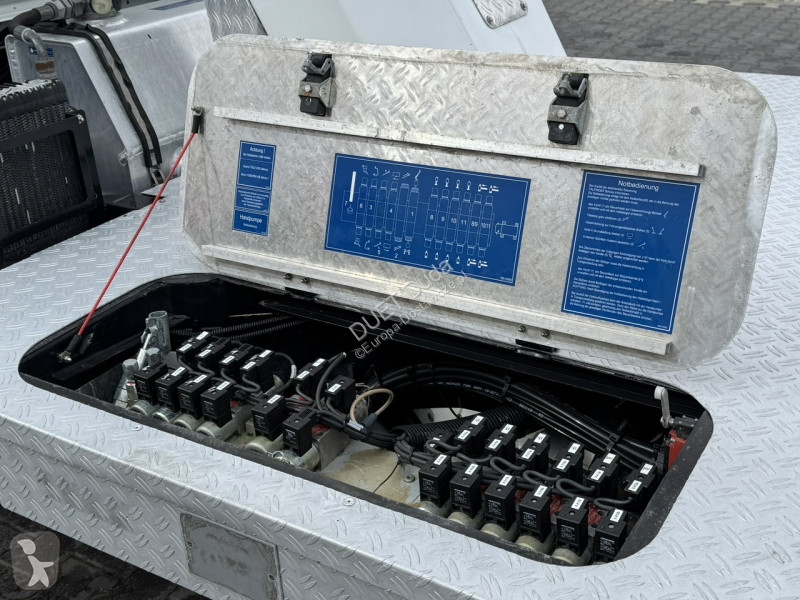 Véhicule utilitaire Nissan
