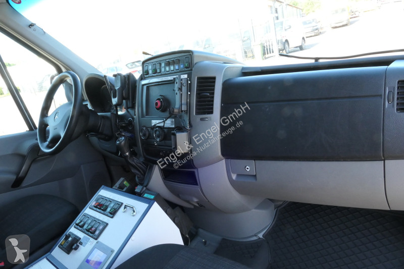 Véhicule utilitaire Mercedes Sprinter 519 CDI...