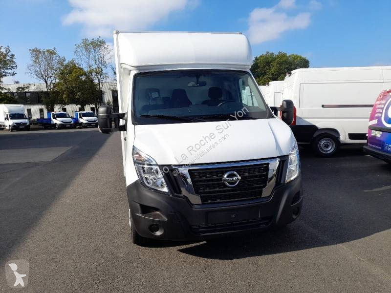 Furgoneta Nissan