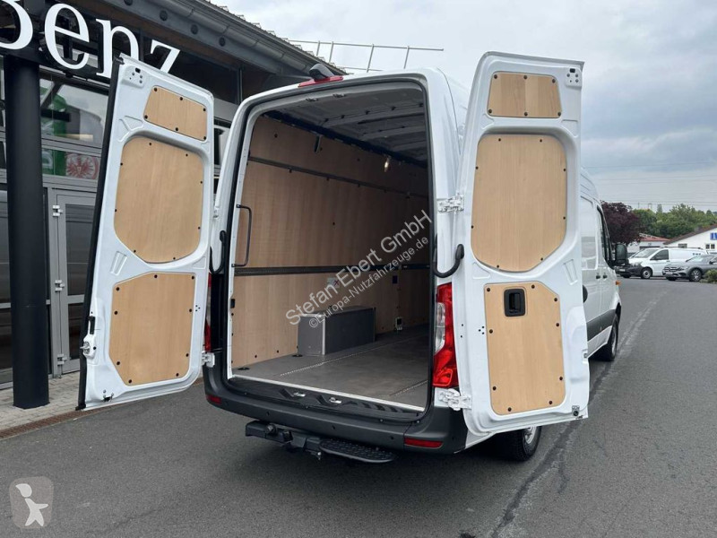 Užitkové vozidlo Mercedes 317 CDI 4325 9G AHK...