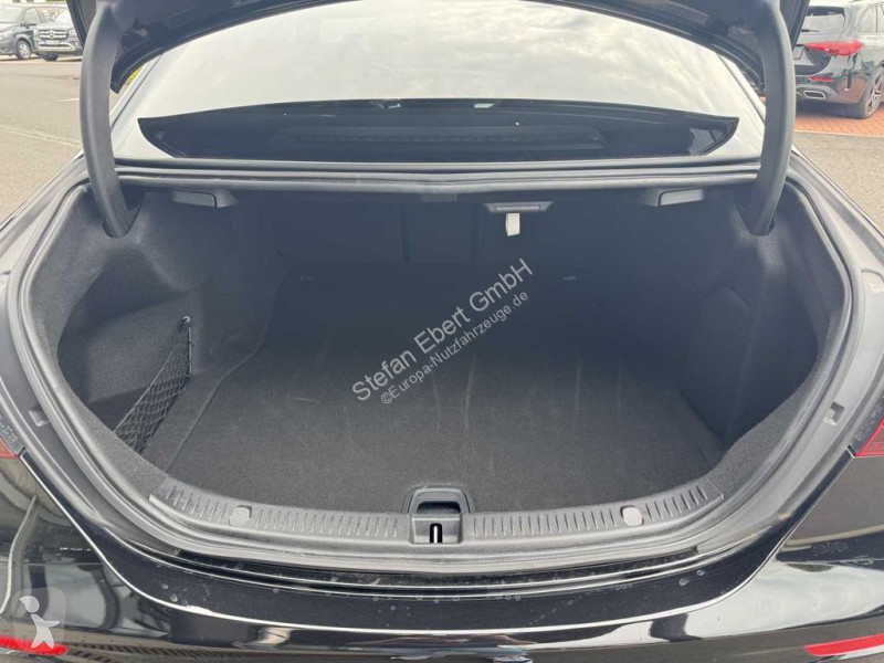 Véhicule utilitaire Mercedes E d...