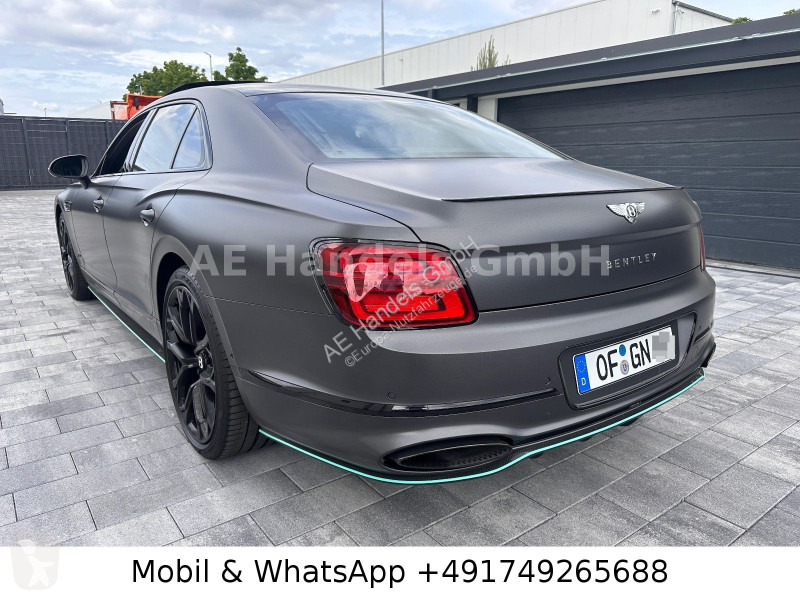 Samochód dostawczy Bentley Flying Spur Speed...