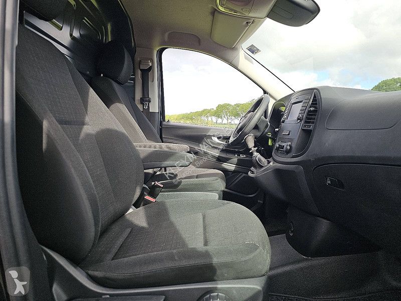 Véhicule utilitaire Mercedes 111 CDI EDITION L2H1