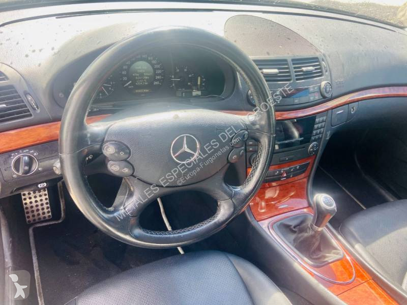 Autoutilitară Mercedes