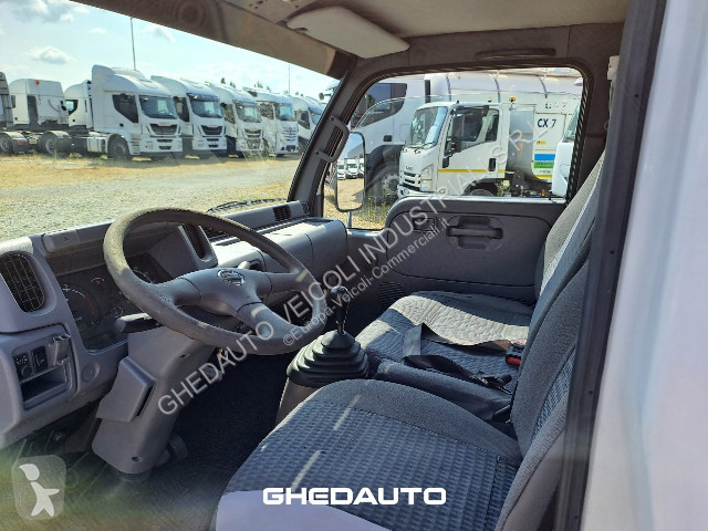 Autoutilitară Nissan NISSAN CABSTAR V.I TL 35...