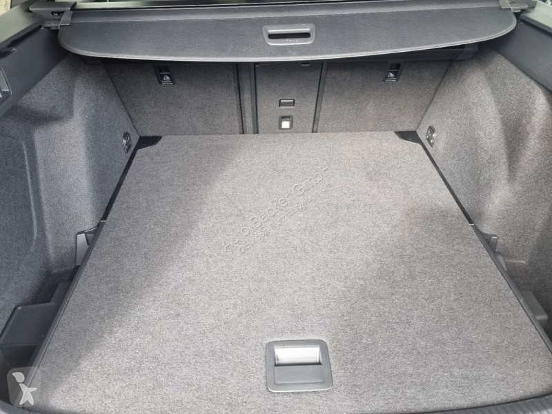 Veicolo commerciale Volkswagen VIII Variant...