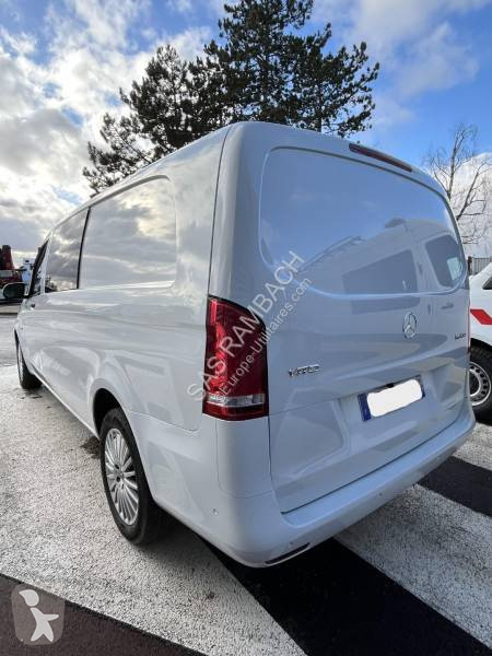 Furgoneta Mercedes