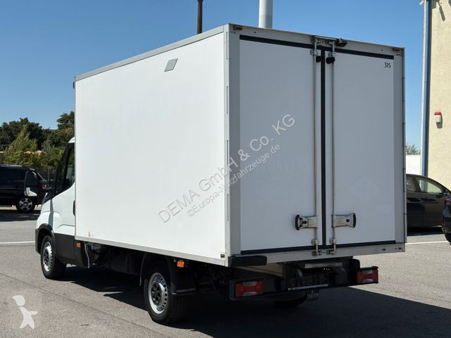 Véhicule utilitaire Iveco...