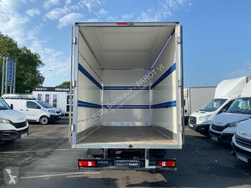 Furgoneta Iveco 35C16H3.0 empattement 4100