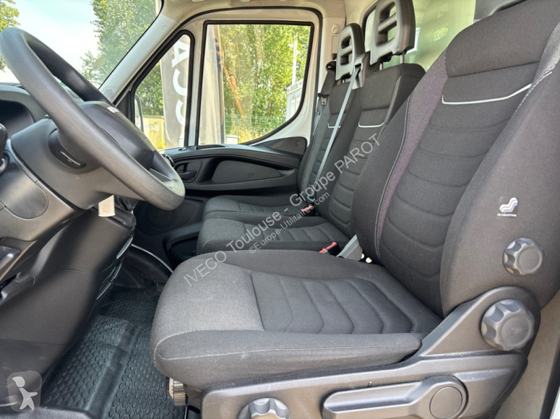 Veicolo commerciale Iveco 35C16H3.0 empattement...