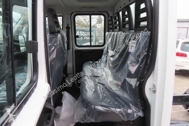Autoutilitară Iveco 35C16 D 3,0  Mod 2024 ....