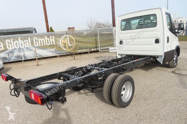 Furgoneta Iveco 35C18 3,0  Mod 2024 . Rd.3750...