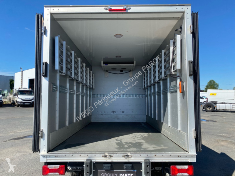 Nyttofordon Iveco 35C16 Empattement 3750