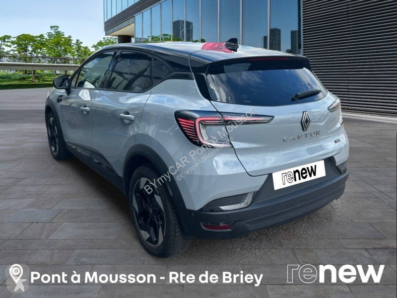 Užitkové vozidlo Renault Captur E-Tech full...