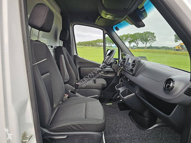 Autoutilitară Mercedes 315 ac automaat EURO6