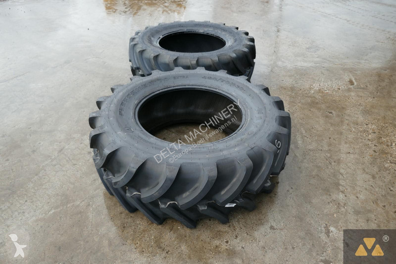 Véhicule utilitaire  480/70R30